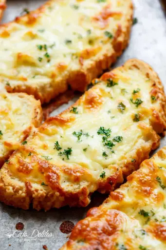 Garlic Cheese Bread 